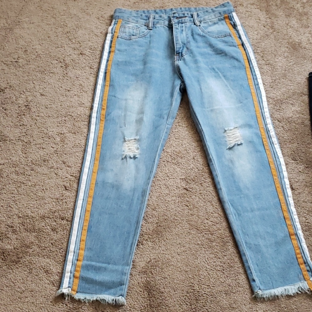 Jean's size small